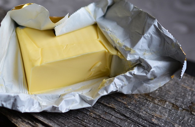 50 gramos de mantequilla en cucharadas